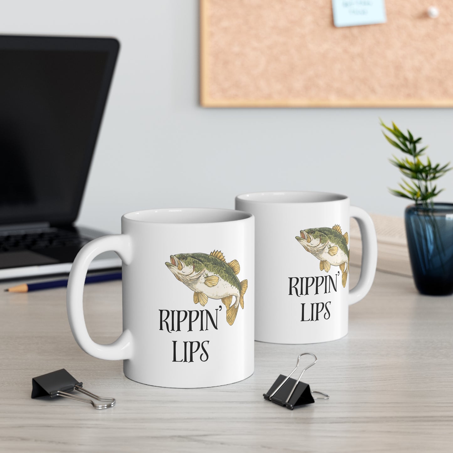 Rippin' Lips Fishing Mug 11oz